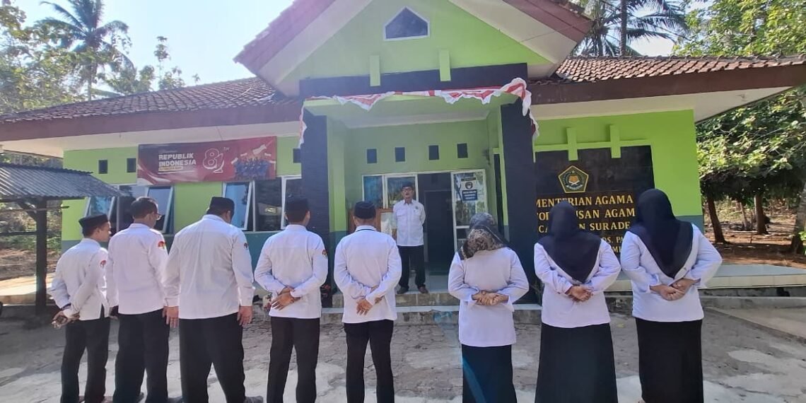 KUA Surade Tekankan Disiplin dan Integritas dalam Apel Pagi