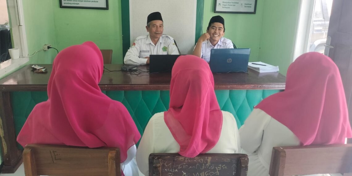 KUA Ciracap Perkuat Sinergi dengan Majelis Taklim Nurul Huda Cikatulampa