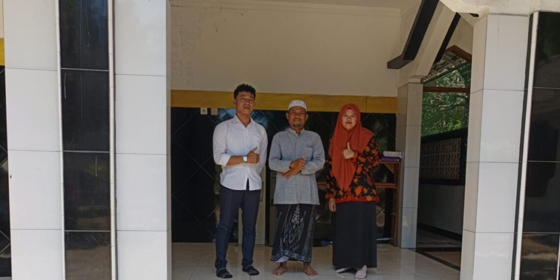 Penyuluh KUA Cikakak Survei Kebutuhan Pelayanan Konsultasi Wakaf di Masjid At-Taqwa
