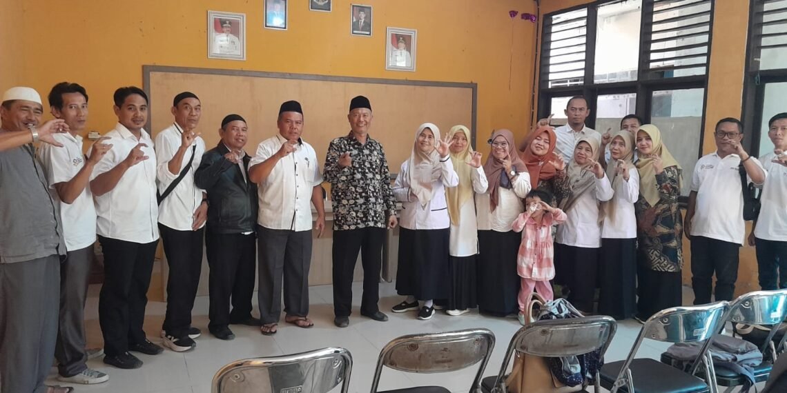 Penyuluh KUA Cisolok Ajak Aparatur Wujudkan Akhlak Mulia dalam Bekerja