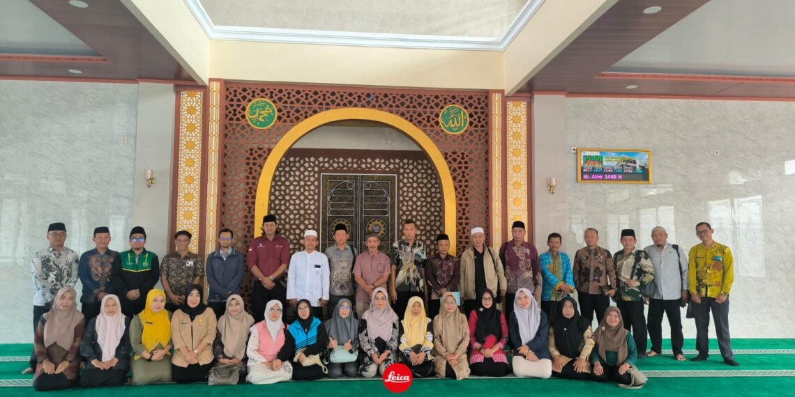 KUA Surade Perkuat Silaturahmi dan Sinergi melalui Majelis Taklim Aparatur