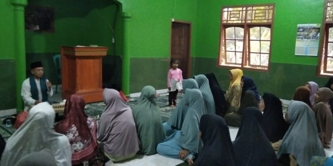 Memahami Diri, Menata Kehidupan: Bimluh Penyuluh KUA Ciracap di Ujunggenteng