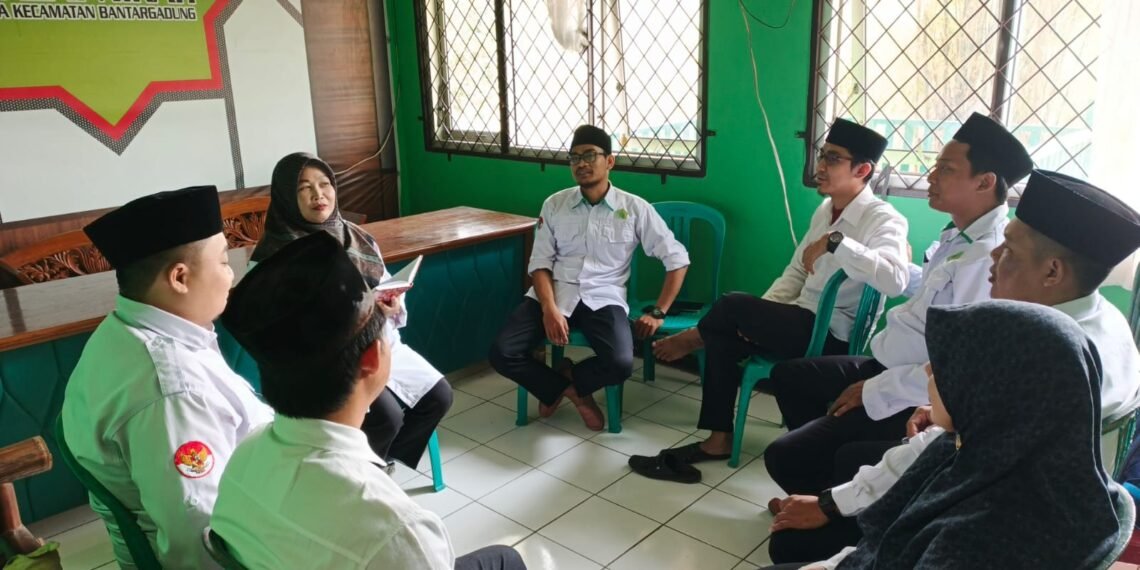 Penyuluh KUA Bantargadung Siapkan Pelaksanaan BRUS bagi Remaja