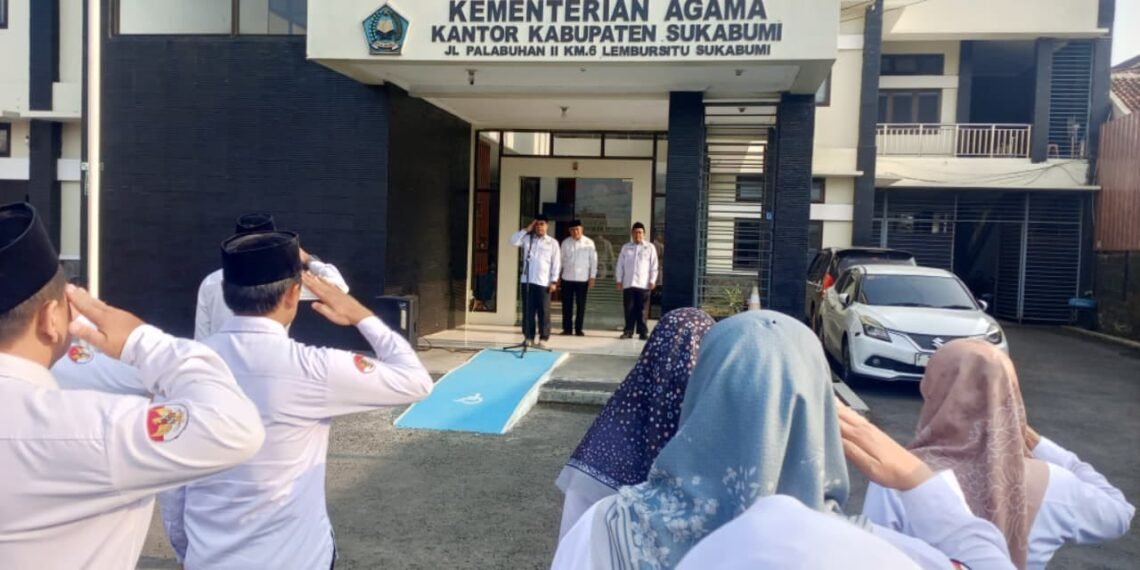 Kasubbag TU Kemenag Kabupaten Sukabumi Pimpin Apel Senin Pagi, Tekankan Literasi Keagamaan dan Tertib Data ASN