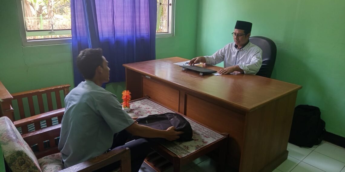 KUA Curugkembar Hadir Melayani Administrasi Akta Ikrar Wakaf bagi Masyarakat