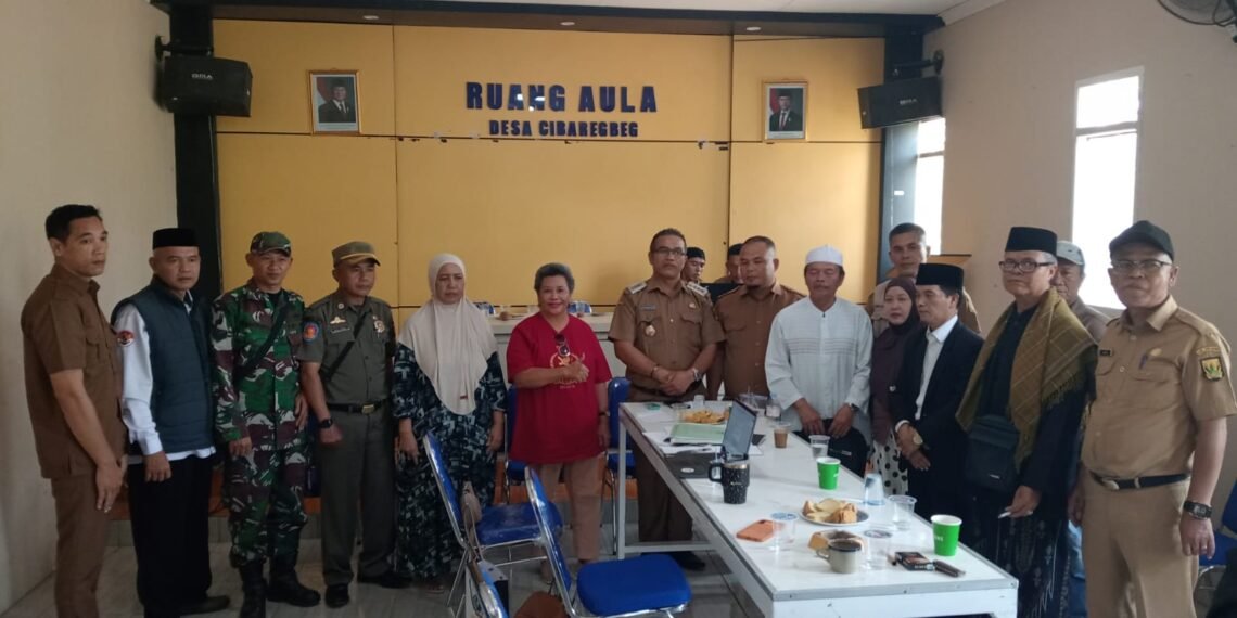 KUA Sagaranten Sosialisasikan Wakaf kepada Masyarakat Desa Cibaregbeg