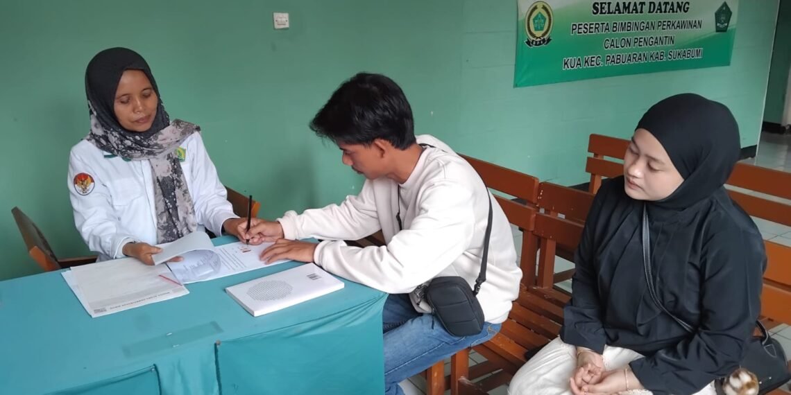 Penyuluh KUA Pabuaran Bekali Calon Pengantin tentang Peran dan Komitmen dalam Rumah Tangga