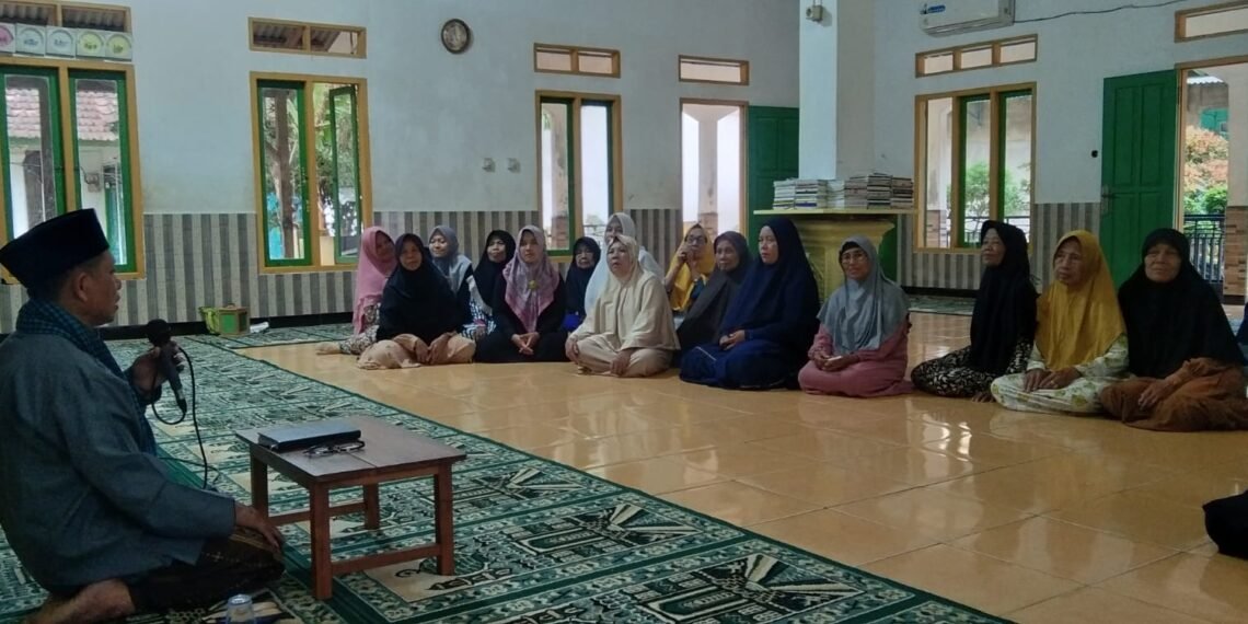 Merawat Persaudaraan dari Masjid, Penyuluh KUA Ciracap Tekankan Pentingnya Ukhuwah Islamiah