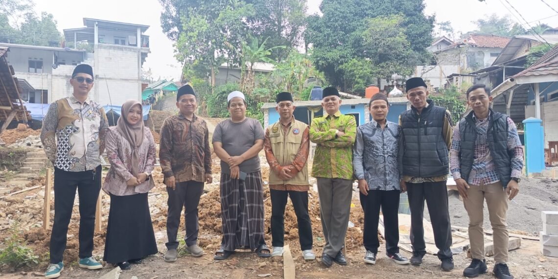 KUA Nagrak Kalibrasi Arah Kiblat Masjid Assidiq, Pastikan Ketepatan Arah Salat