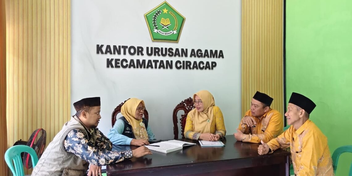 KUA Ciracap dan Kader MOTEKAR Jabar Perkuat Pembinaan Ketahanan Keluarga dan Remaja