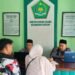 Penyuluh Agama Islam KUA Ciracap Dampingi Administrasi Peserta Bimwin Catin