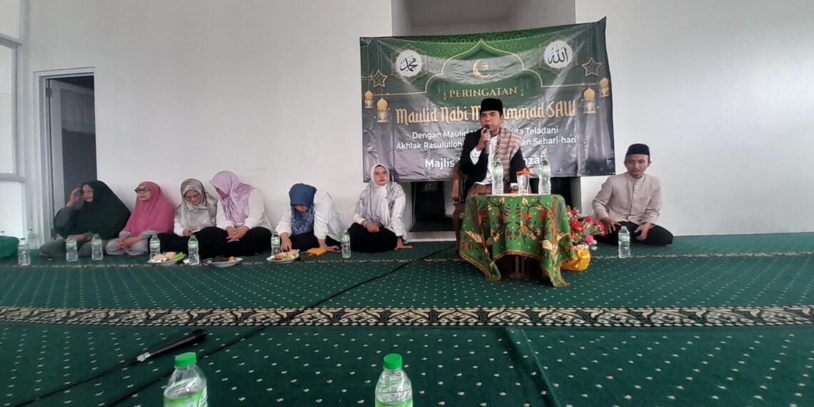 Penyuluh KUA Sukalarang Hadiri dan Isi Tausiah Maulid Nabi di Majelis Taklim Al-Ghazali