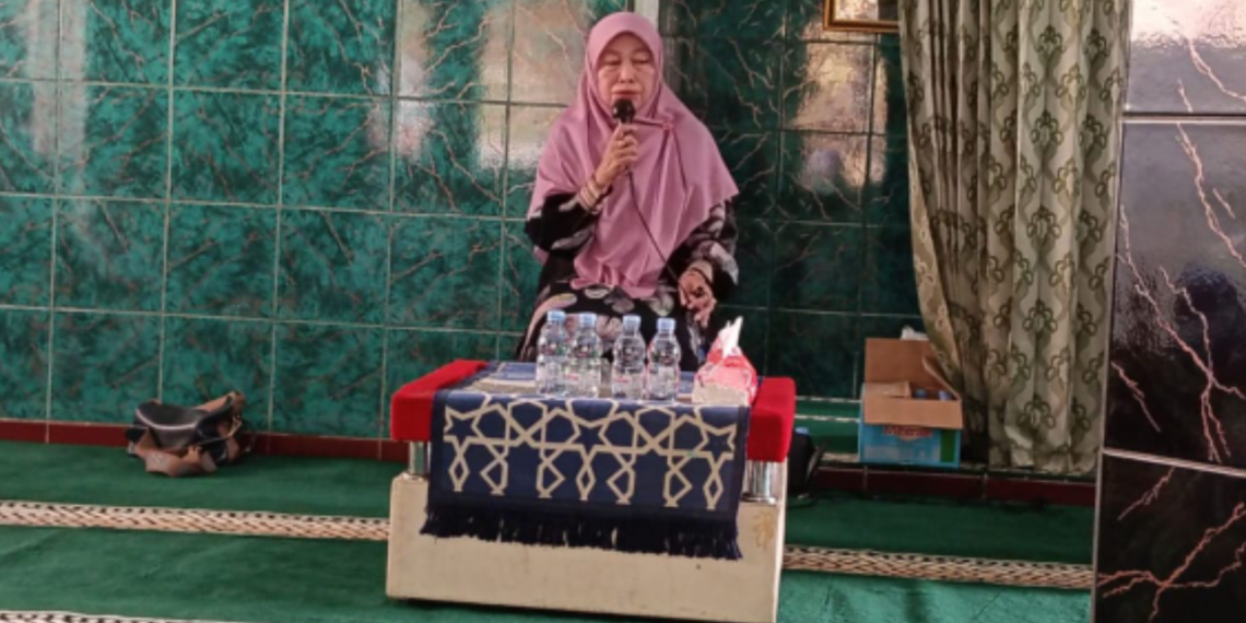 Penyuluh KUA Cibadak Berikan Tausiyah pada Peringatan Maulid Nabi di MT Assaadah