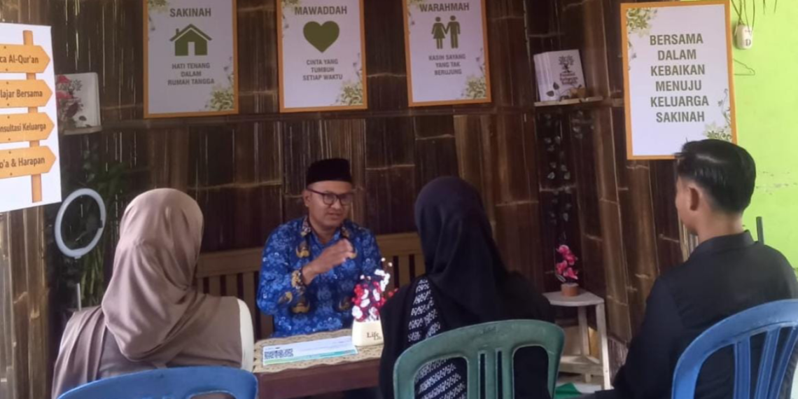 Penghulu KUA Jampangkulon Bimbing Catin Mandiri dengan Metode Brainstorming