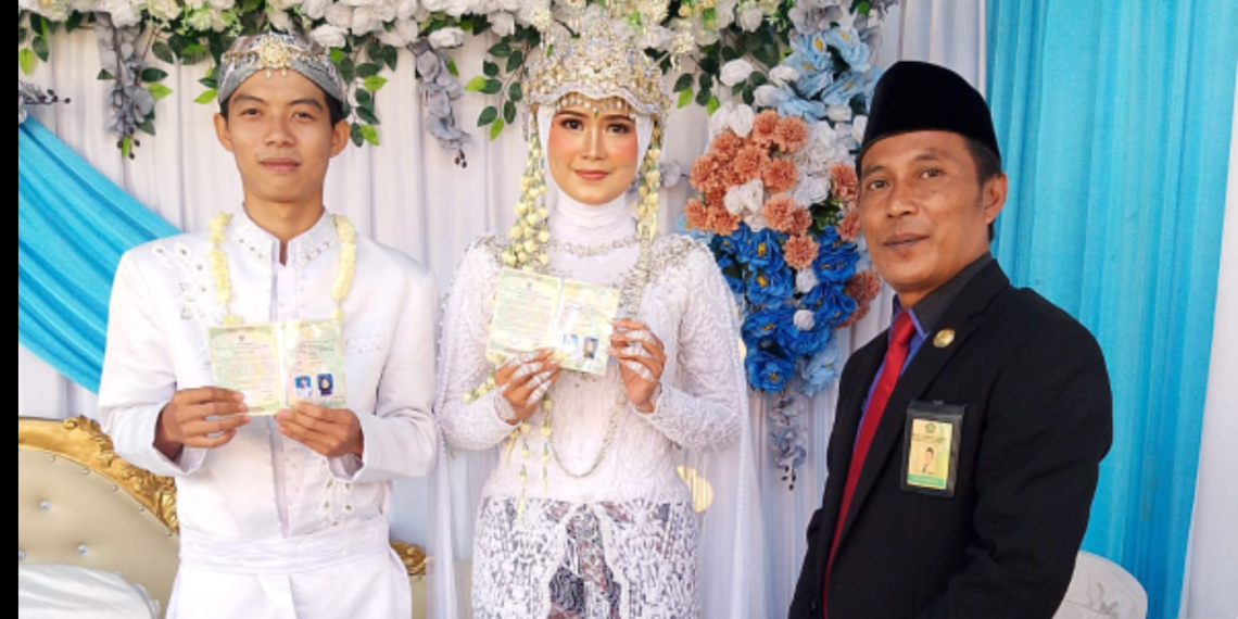 Penghulu KUA Surade Catat Pernikahan dan Bekali Pasangan dengan Nasihat Keluarga Sakinah