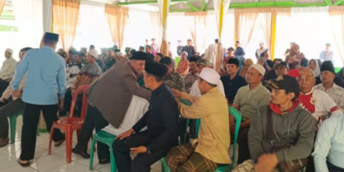 Penyuluh KUA Lengkong Sosialisasikan ZIS di Desa Langkapjaya