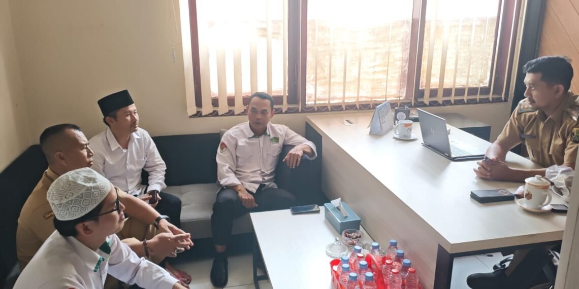 KUA Jampangtengah Perkuat Kerja Sama Lintas Sektoral melalui Koordinasi dengan Kecamatan