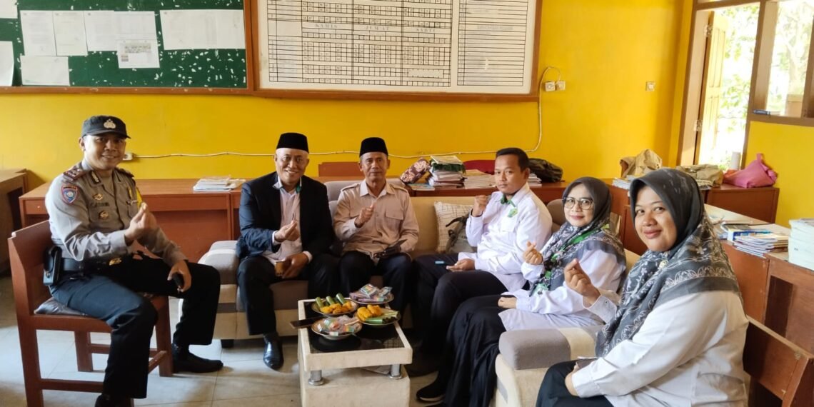 KUA Jampangkulon dan Polsek Perkuat Kolaborasi Cegah Kenakalan Remaja