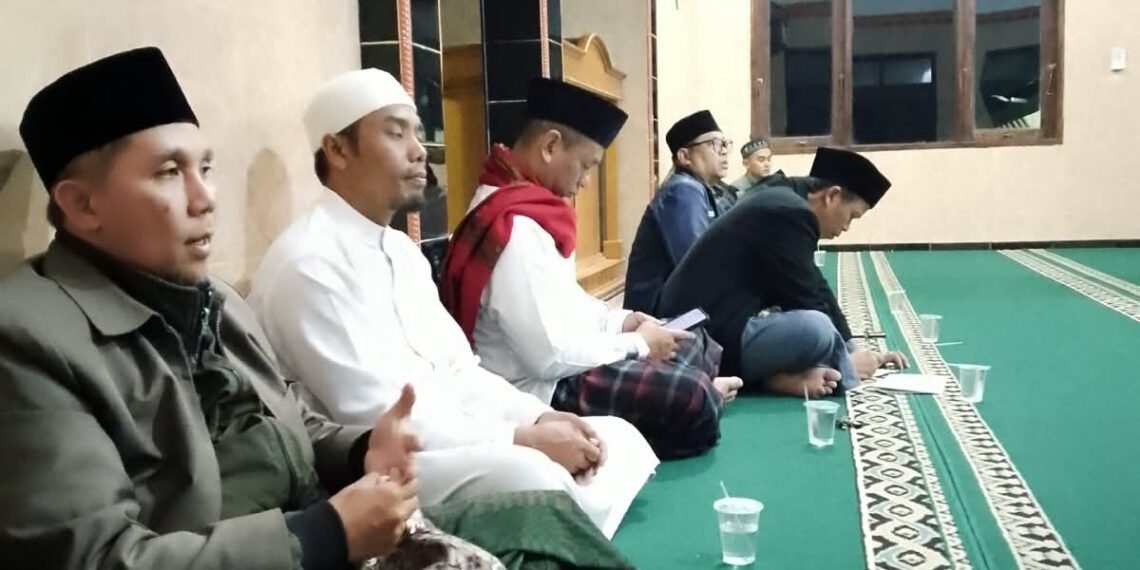 Penyuluh Agama KUA Lengkong Isi Peringatan Maulid Nabi di Masjid Besar Al Falah
