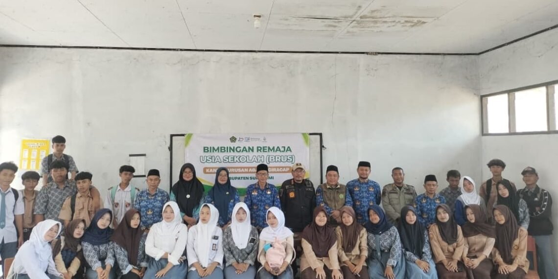 KUA Ciracap Bekali Siswa SMK Bina Bahari melalui Bimbingan Remaja Usia Sekolah