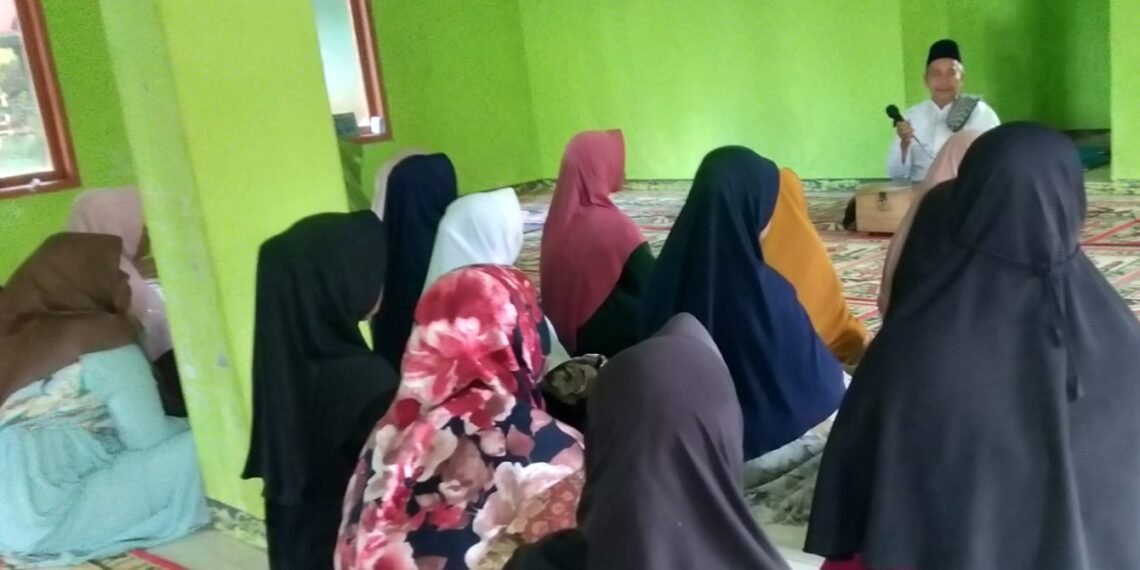 Penyuluh KUA Ciracap Ajak Jamaah Sukseskan Hari Santri 2026