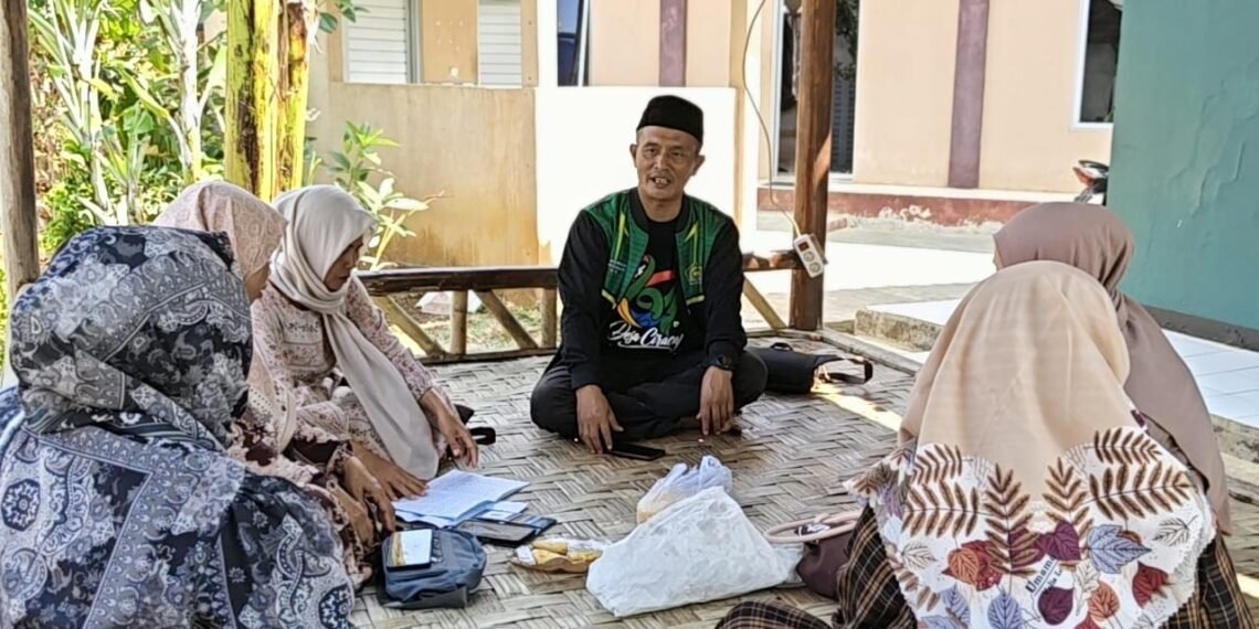 Kepala KUA Ciracap Bersama Majelis Taklim Muallimat Berlatih Shalawatan untuk Hari Santri 2026