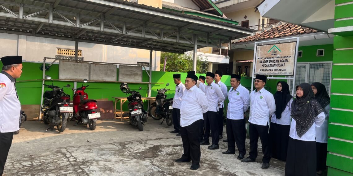 KUA Cisaat Gelar Apel Pagi Rutin, Perkuat Disiplin dan Integritas dalam Pelayanan