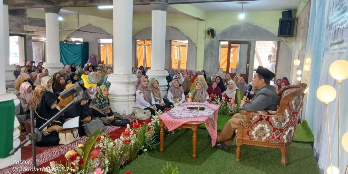 Perkuat Silaturahmi Keumatan, Penyuluh KUA Cibadak Hadiri Maulid Nabi di Masjid Nurul Marwan