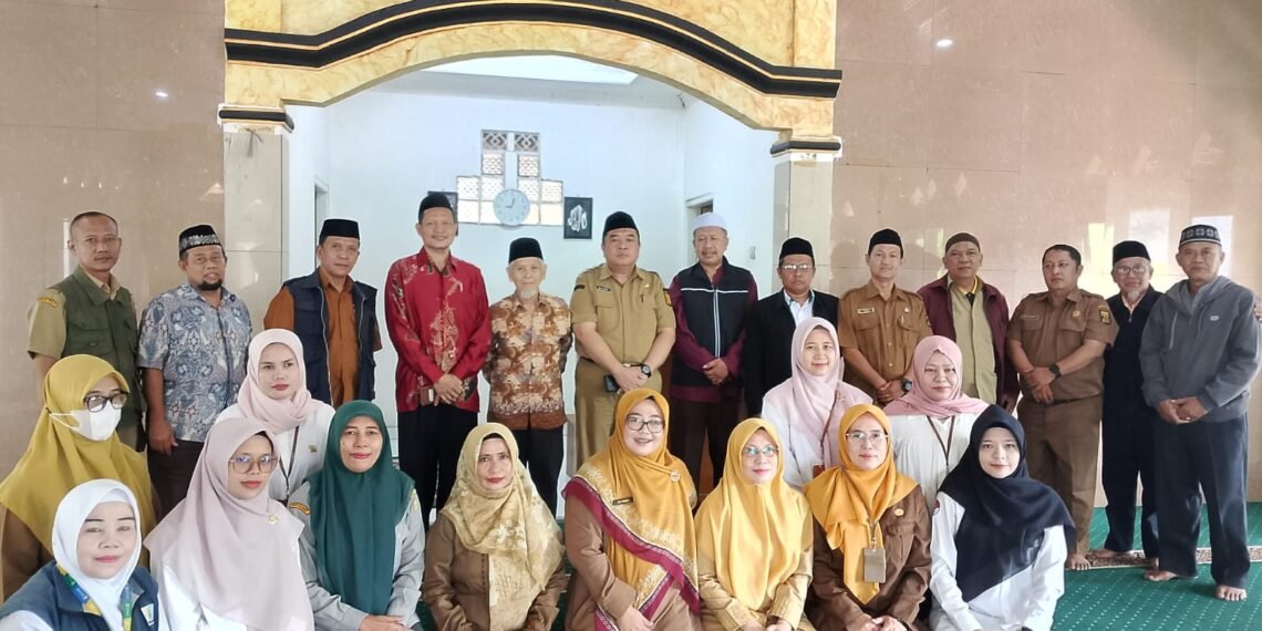 Perkuat Pemahaman Muamalah, Penyuluh KUA Parungkuda Ikuti Pengajian Aparatur