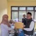 Perkuat Legalitas Kelembagaan, Penyuluh KUA Sukaraja Serahkan Izin Operasional Perpanjangan LPQ