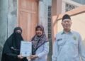 Perkuat Legalitas Majelis Taklim, Penyuluh KUA Cisolok Serahkan Sertifikat Izin Operasional Al Barokah