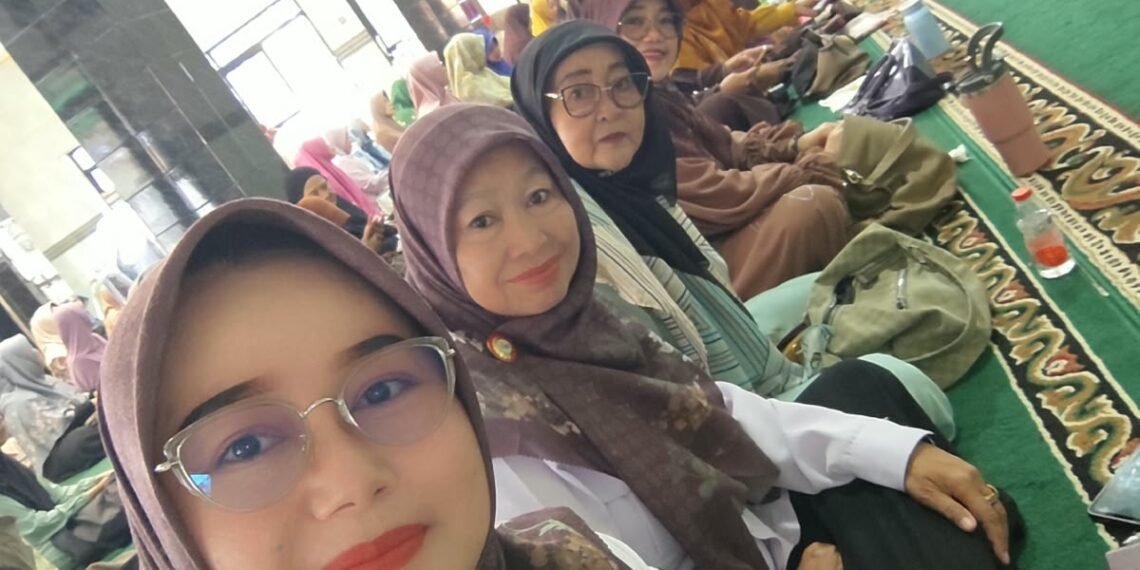 Perkuat Pemahaman Tauhid, Penyuluh KUA Cibadak Isi Pengajian MT Assalam
