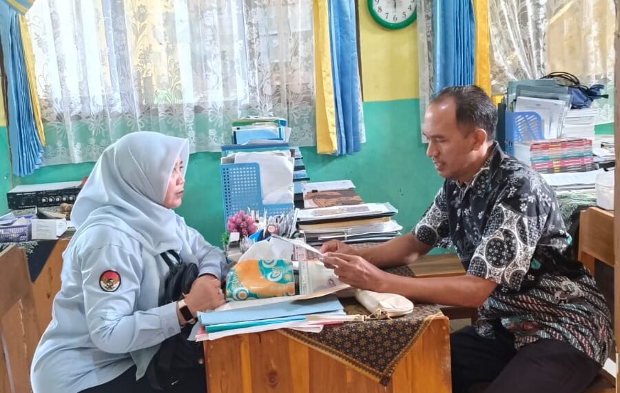 Penyuluh KUA Cisolok Koordinasikan Pelaksanaan BRUS di SMP Risalatul Ummah