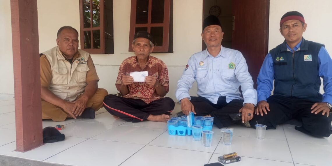 Peduli Masyarakat, Penyuluh KUA Cisolok Tinjau Rumah Warga yang Ambruk