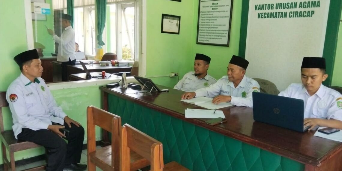 Penyuluh KUA Ciracap Optimalkan SIMPENAIS, Perkuat Data Keagamaan