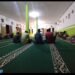 Perkuat Kecintaan terhadap Al-Qur’an, Penyuluh KUA Purabaya Bimbing Jamaah Majelis Taklim Nurul Karimah