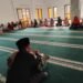 Perkuat Keteguhan Hati, Penyuluh KUA Purabaya Bimbing Jamaah MT Al Munawaroh