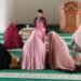Penyuluh KUA Parungkuda Berikan Penyuluhan Keluarga Sakinah di MT Raudhatul Jannah
