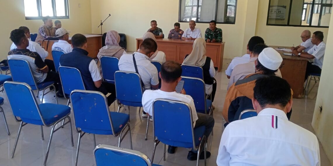 Perkuat Sinergi Lintas Sektor, Penyuluh KUA Ciemas Hadiri Rapat Koordinasi TMMD