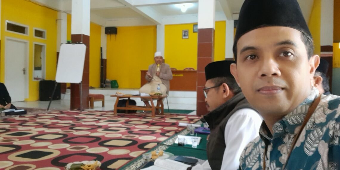 Penyuluh KUA Cisaat Ikuti Pengajian MUI melalui Program Ngampar dan Ngampih