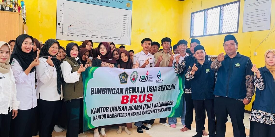 KUA Kalibunder Gandeng DPPKB Berikan Bimbingan Remaja Usia Sekolah di SMAN 1 Kalibunder