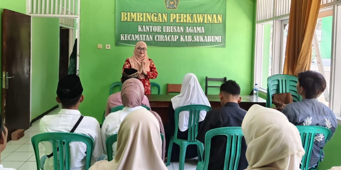 Ketua TP PKK Ciracap Bersilaturahmi ke KUA, Berikan Pembinaan kepada Calon Pengantin