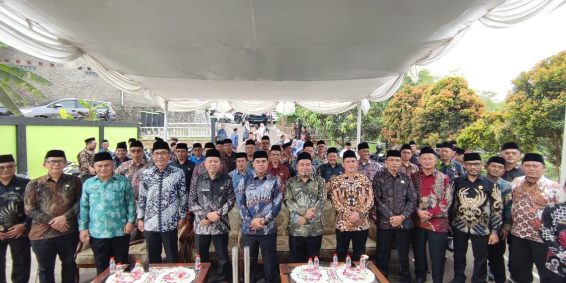 Kemenag Kabupaten Sukabumi Luncurkan SAWAHON, Satu Pegawai Satu Pohon untuk Jaga Kelestarian Lingkungan