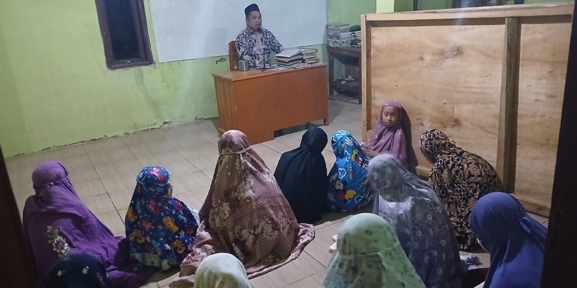 Penyuluh KUA Ciemas Bimbing Tajwid Santri Ponpes Rijalul Bantari