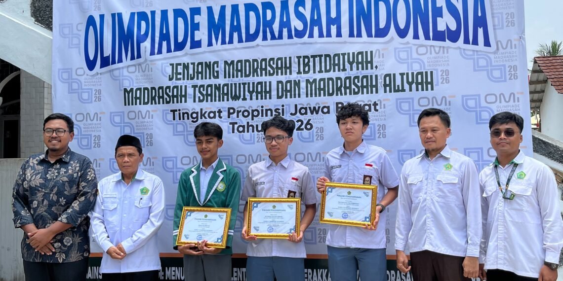 Reno Halamsyah Wakili Kabupaten Sukabumi di OMI Jawa Barat Bidang Geografi