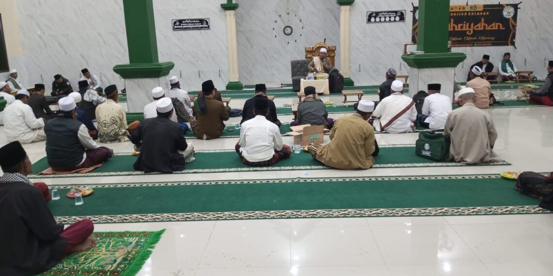 KUA Lengkong Hadiri Pengajian Syahriahan IJMAL, Perkuat Sinergi Ulama dan Umaro