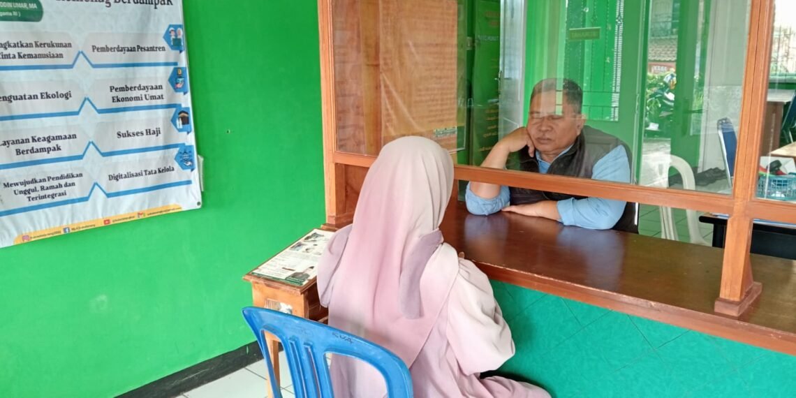 Penghulu KUA Sukalarang Berikan Layanan Konsultasi untuk Perkuat Ketahanan Keluarga
