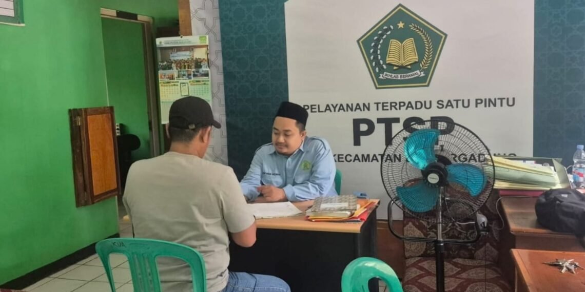Penyuluh KUA Bantargadung Dampingi Masyarakat Hadapi Persoalan Rumah Tangga