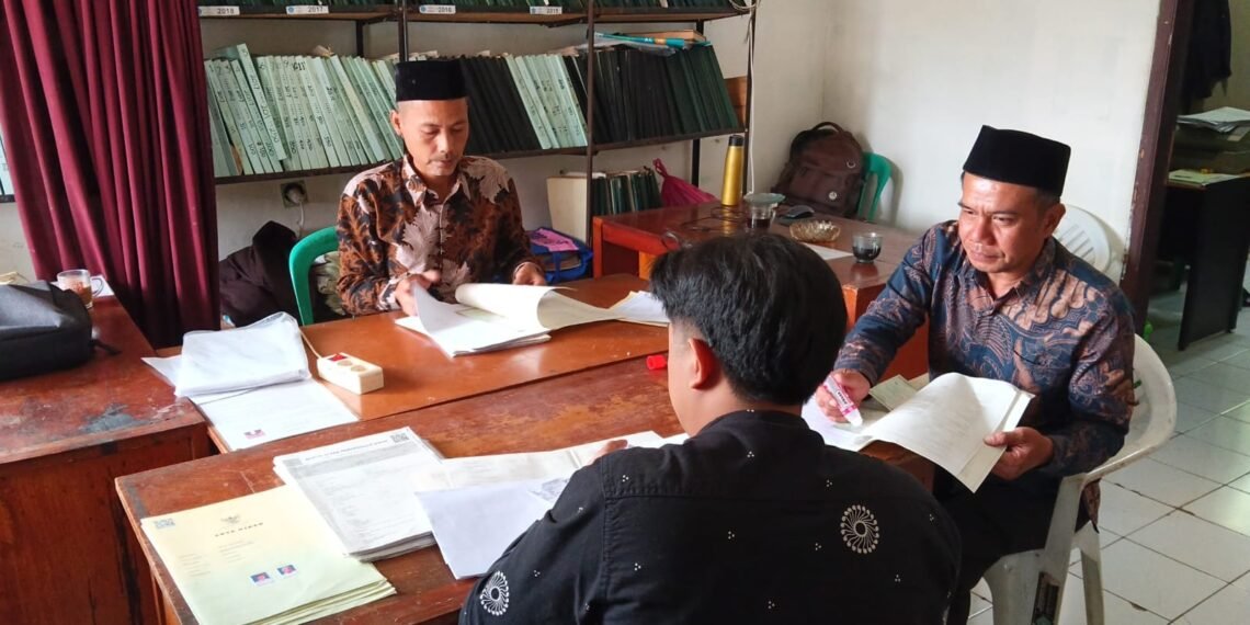 KUA Cikidang Tata Arsip Pernikahan untuk Mendukung Tertib Administrasi