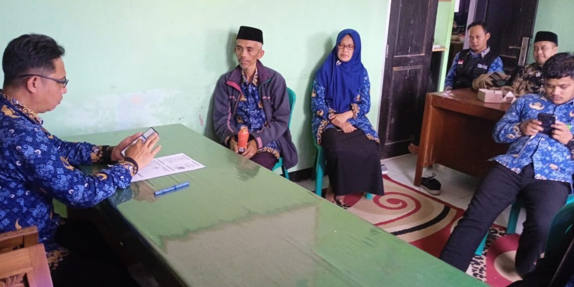 Kepala KUA Curugkembar Laksanakan Pembinaan ASN, Perkuat Disiplin dan Profesionalisme